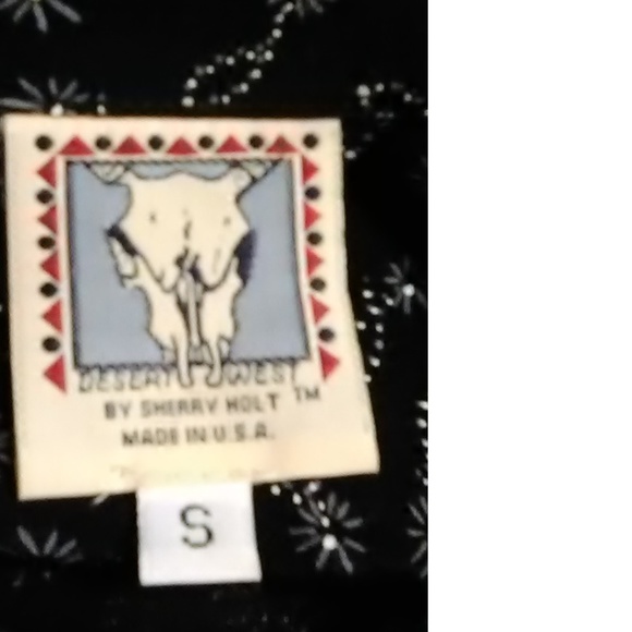 Desert West Black White Print Crop Top Size S - Picture 6 of 6